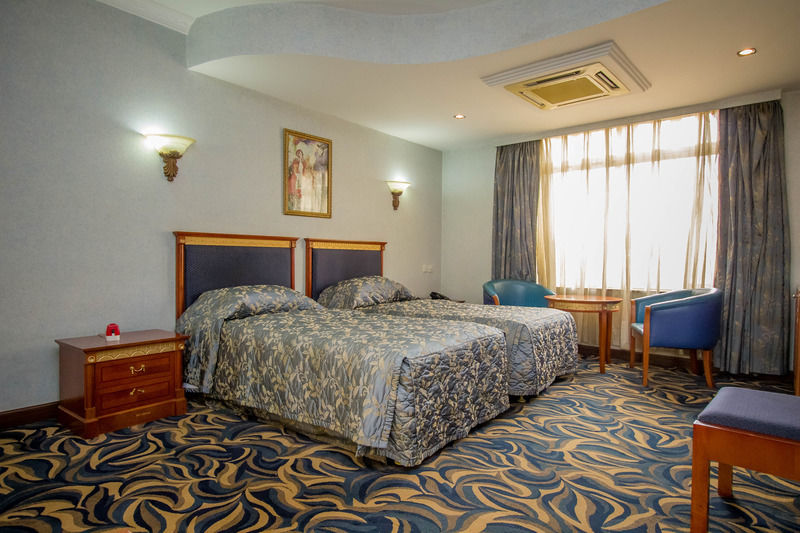 City Royal Resort Hotel Kyambogo  Exterior foto